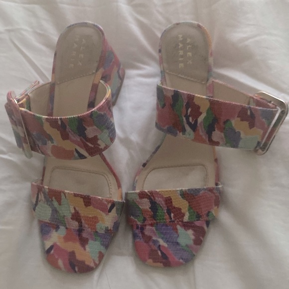 Alex Marie Sandals with Buckle. - Picture 2 of 8